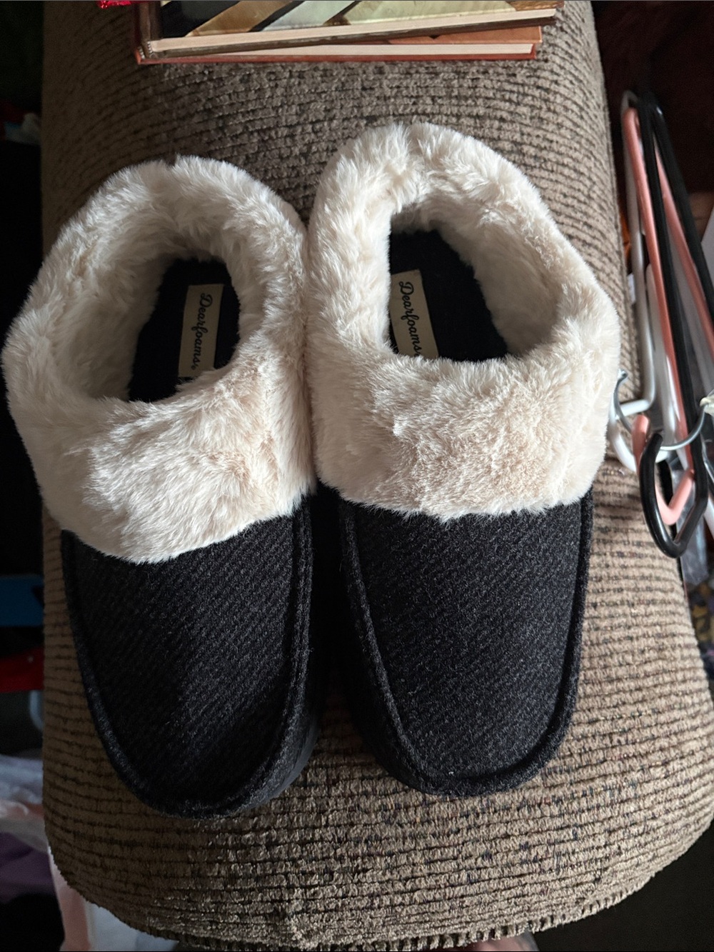 dearfoams Black Slippers with Cream Faux Fur Collar